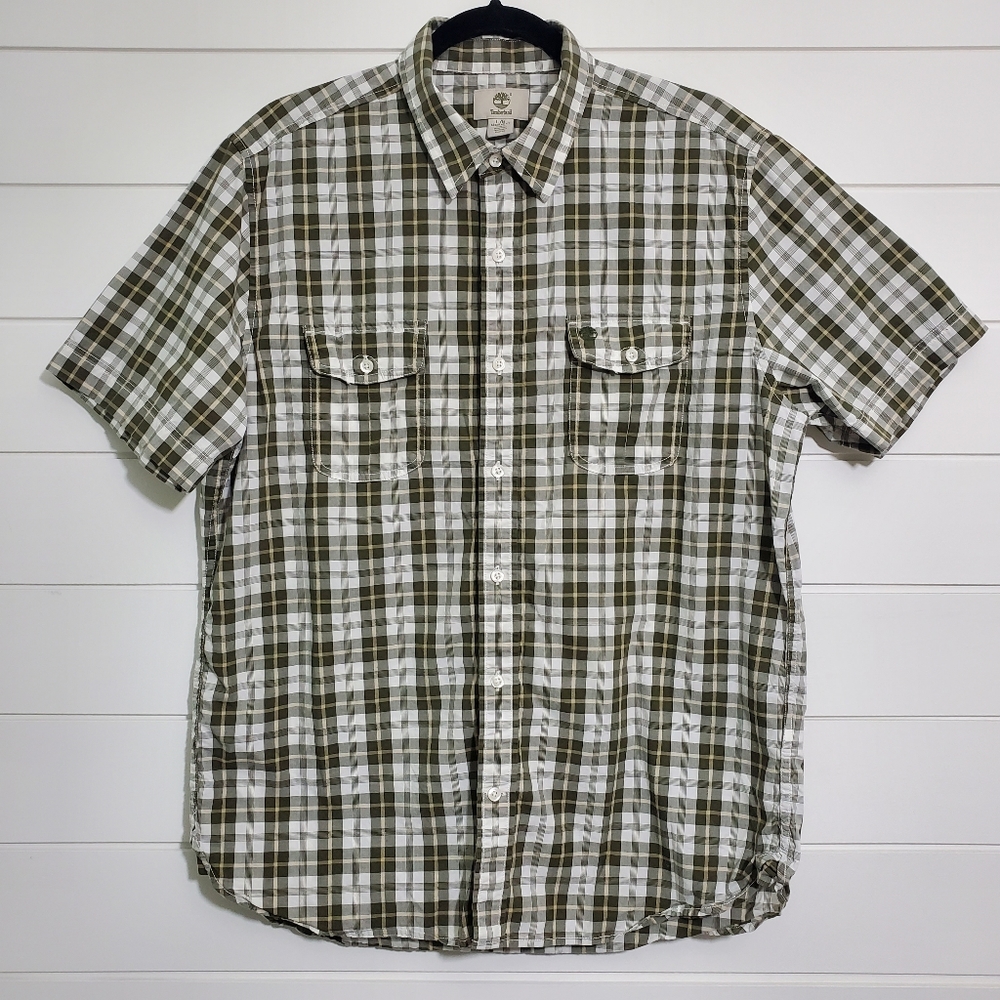Timberland Men's Regular Fit Short Sleeve Plaid Button down Shirt. Size:‎ L